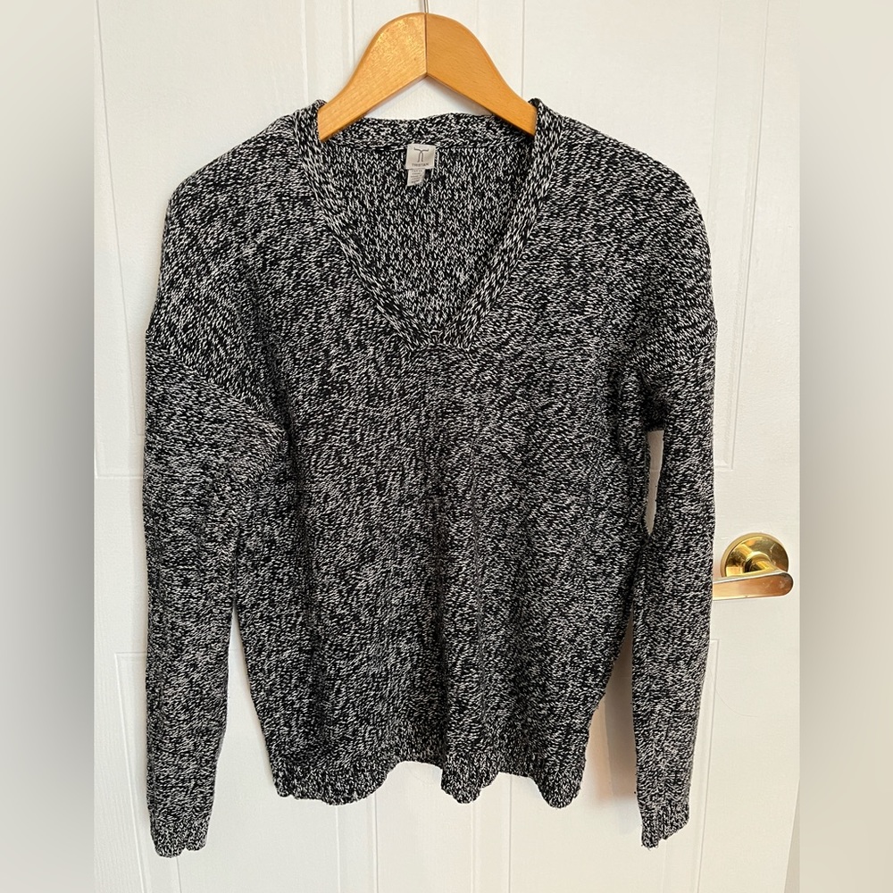 Knit sweater